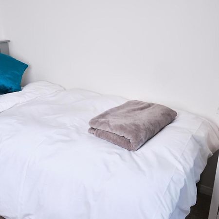 Parkway House - Modern With Great Transport Links Apartment Бристол Екстериор снимка
